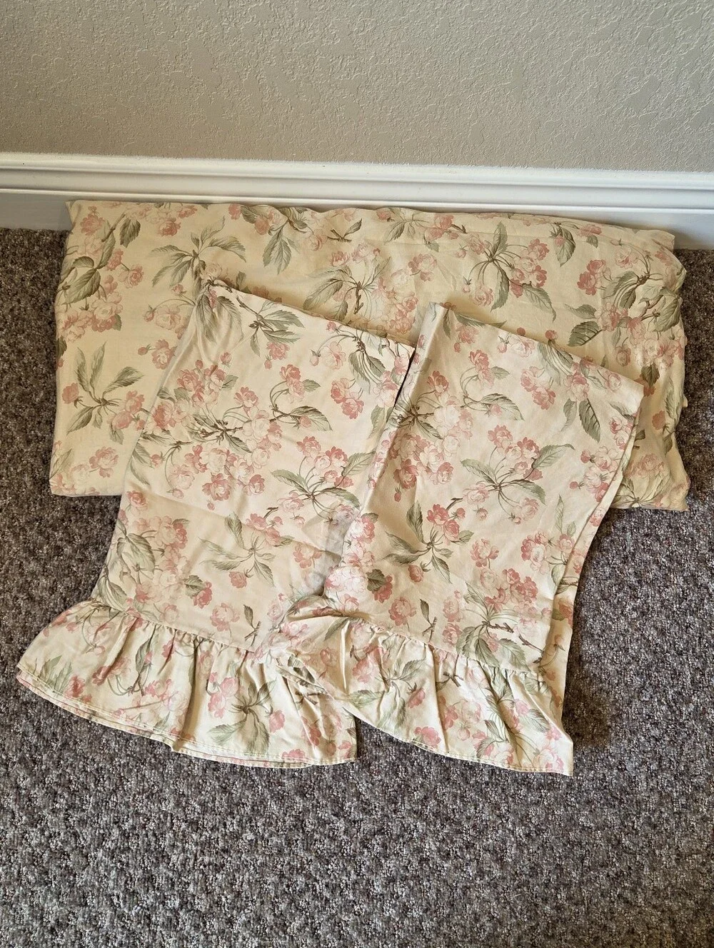 RALPH LAUREN VINTAGE BELMONT OAKS RUFFLED DUVET COVER& PILLOW SHAMS (Full/Queen)